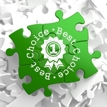 Best Choice Written Arround Icon of Award on Green Puzzle Pieces. Business Concept.